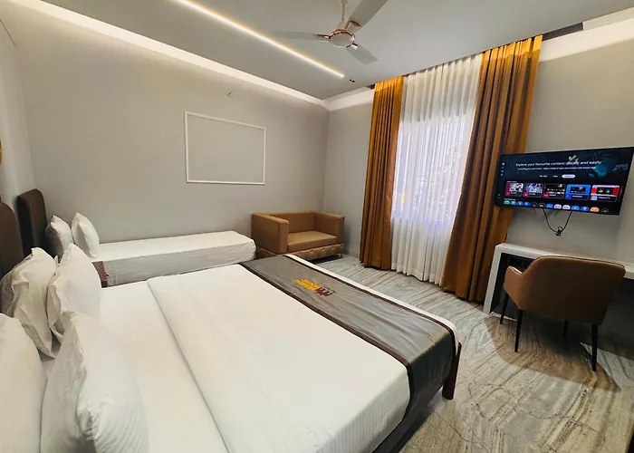 Hotel Mumbai House Pithampur