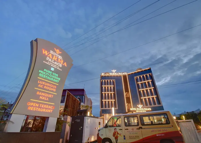 Hotel Warma Palace