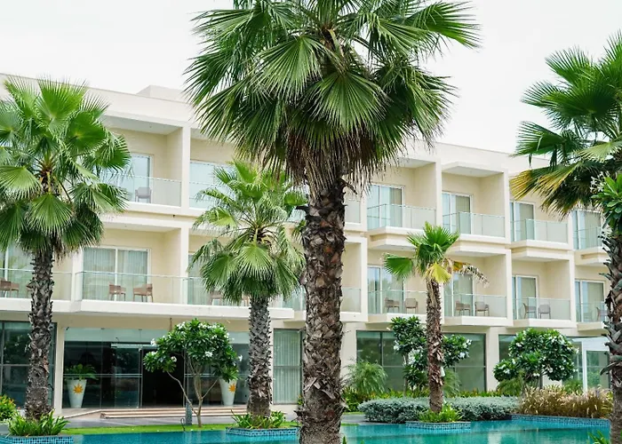 Golden Sands - By The Bay Resorts