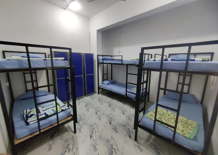 Nestiq Hostel