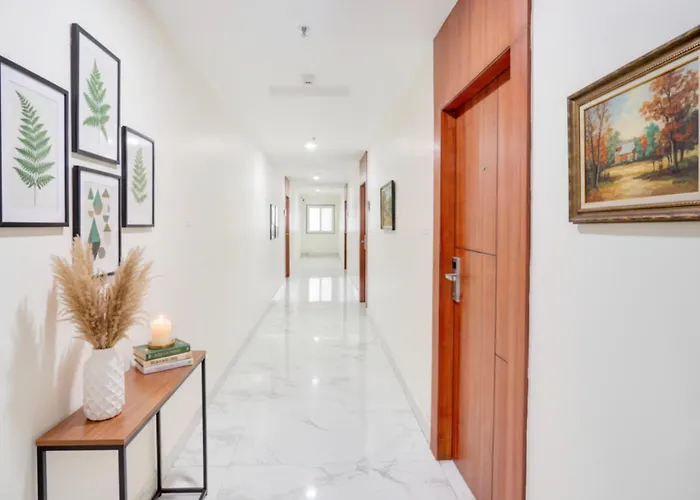 Fabhotel Radha Rani Residency