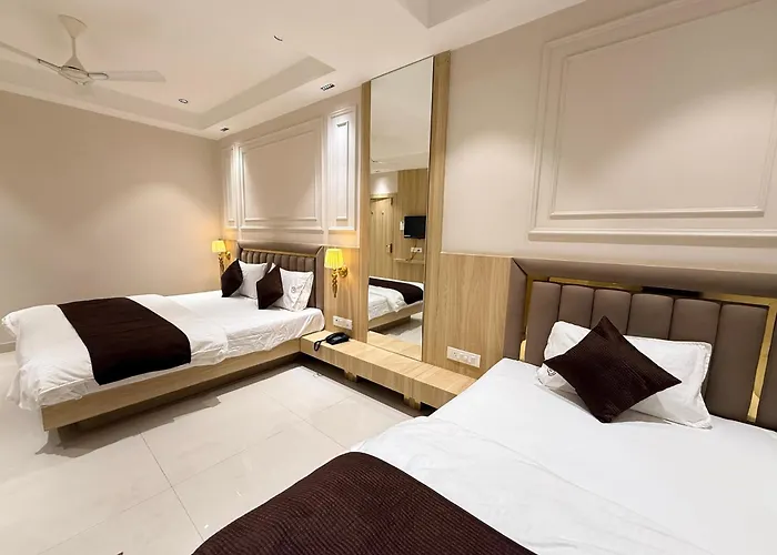 Hotel Rk Residency