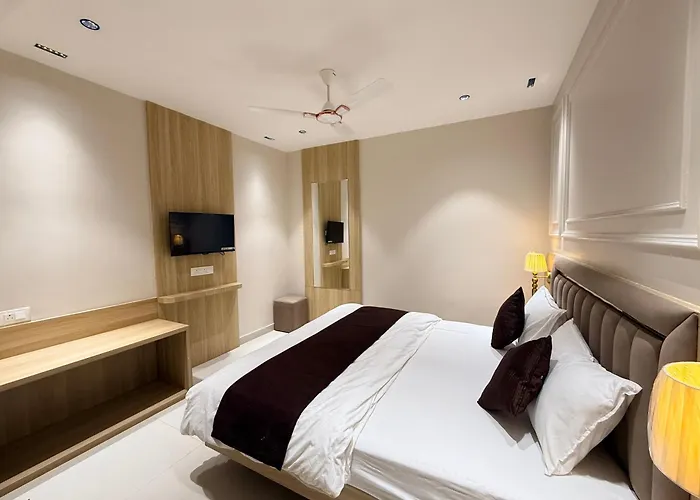 Hotel Rk Residency