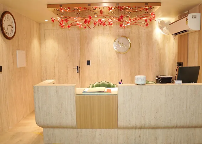 Hotel Aroma Inn