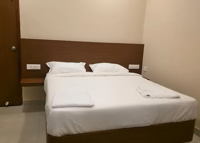 Sri Selvaas Inn