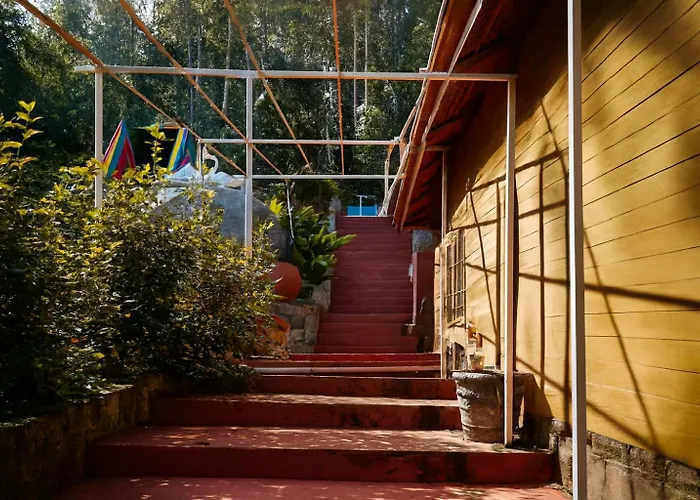 Holidayz By Stayz Royale In Yercaud - Misty Woody Stay