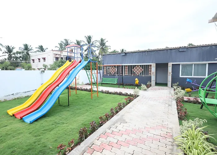 Kumaran Grand - Luxury Rooms