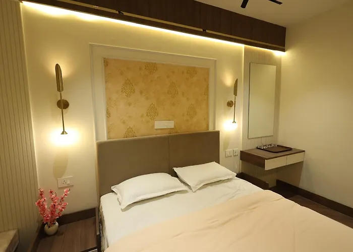 Kumaran Grand - Luxury Rooms