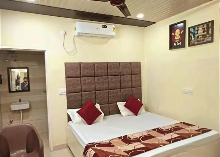 Hotel Golden Lotus Inn