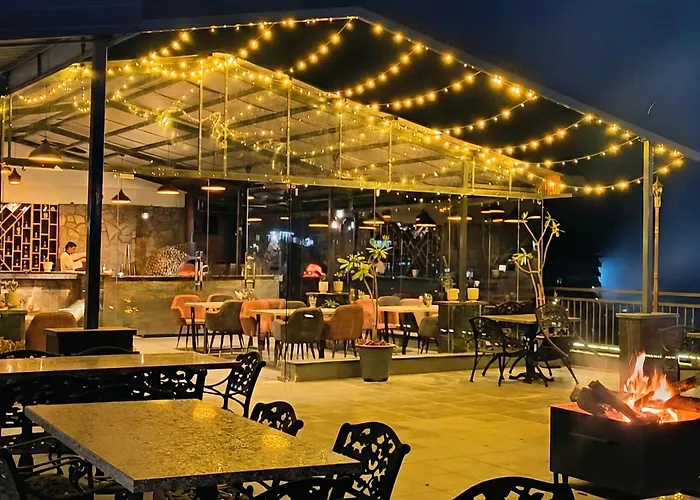 Hotel Chail Residency