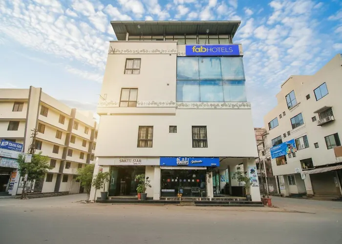 Fabhotel Smriti Star