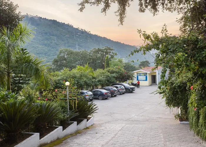 Justa Riverside Resort Srinagar