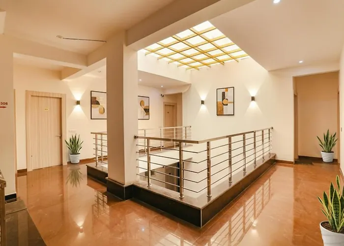 Fabhotel Sky Rise Inn - Nr Medanta Hospital