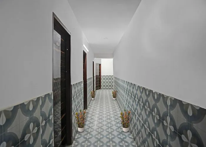 Hotel O Sk Residency Rohini