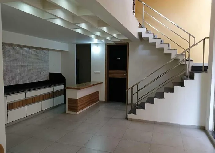 Palette By Checkin The Royal Castle Resort Rajkot