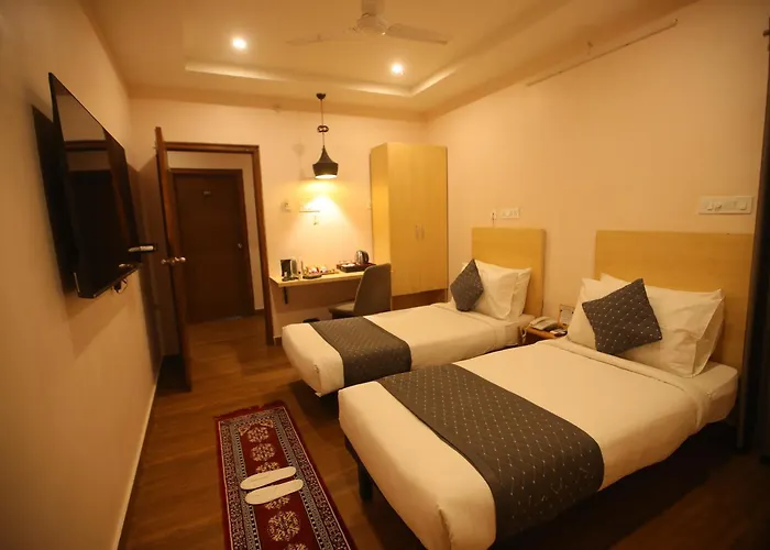 De Crown Luxury Hotel
