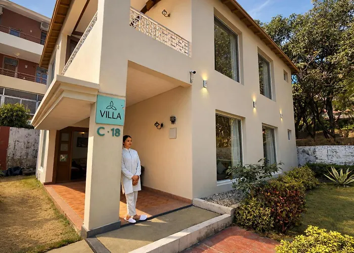 Yog Niketan Villa