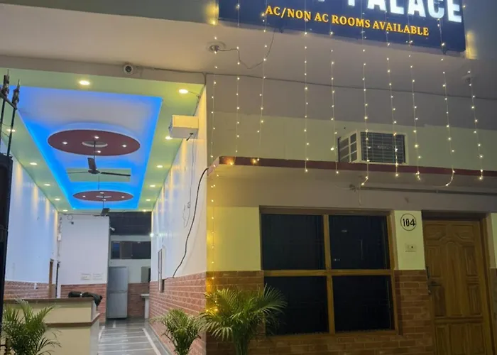 Hotel Vijay Palace- Near Ram Mandir Ayodhya