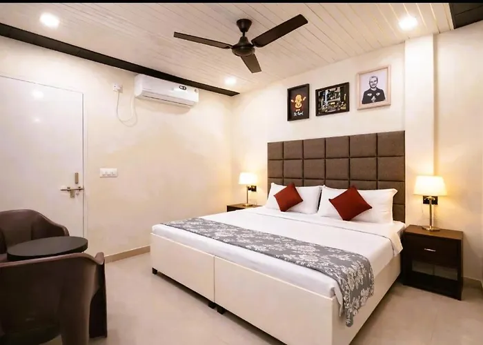 Hotel Golden Lotus Inn