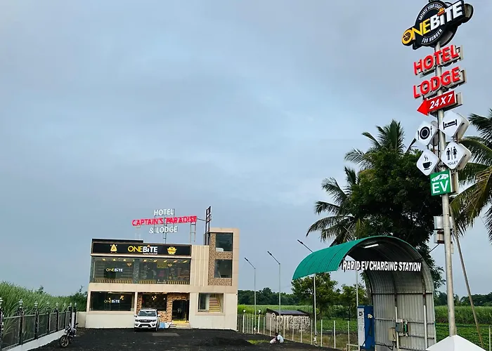 Hotel Captain'S Paradise