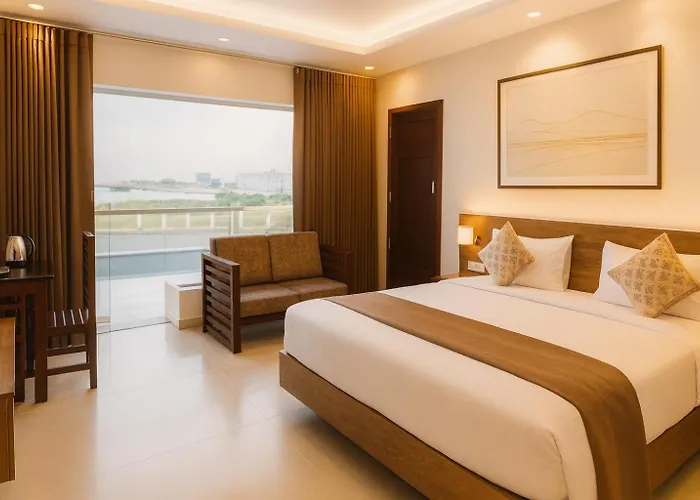 Aura Airport Hotel