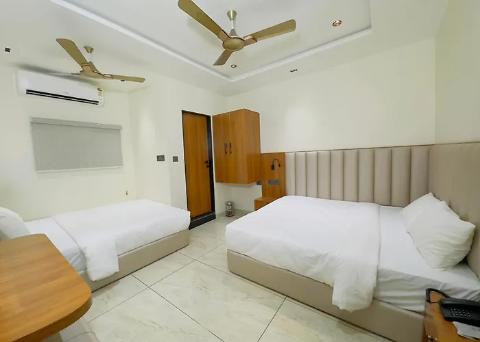 Hotel Aero Inn