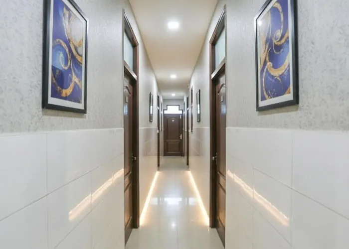 Shri Sai Guest House - Opp Azadpur Main Mandi I Couple Friendly I Metro Access