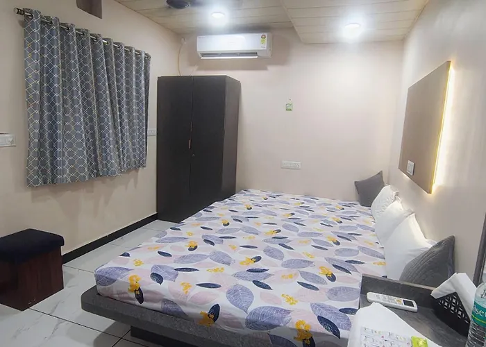 Hotel Shivnandani