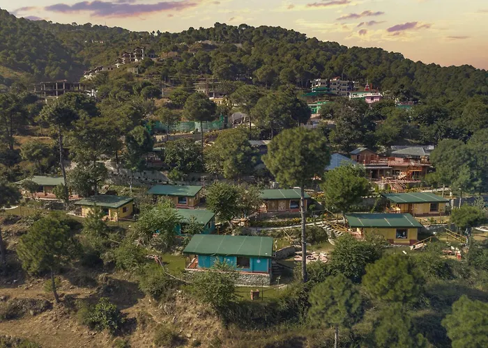 A Kasauli Ggaon By Echor