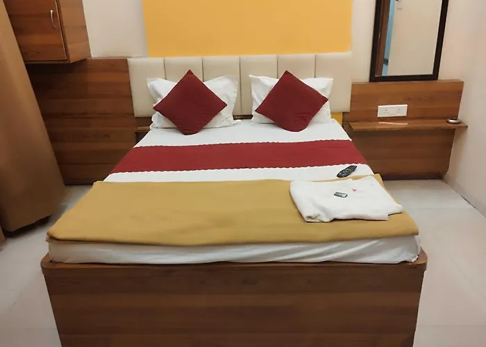 Hotel O Mayur Lodge