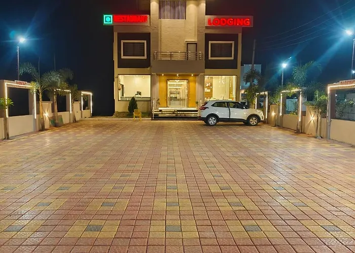 Hotel Keshar Palace Shani Shingnapur