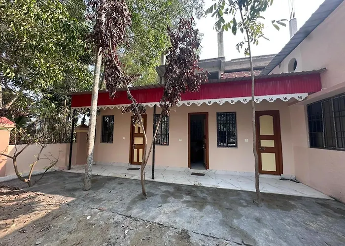 Sri Mayapur Chandrodaya Guest House And Event Holder