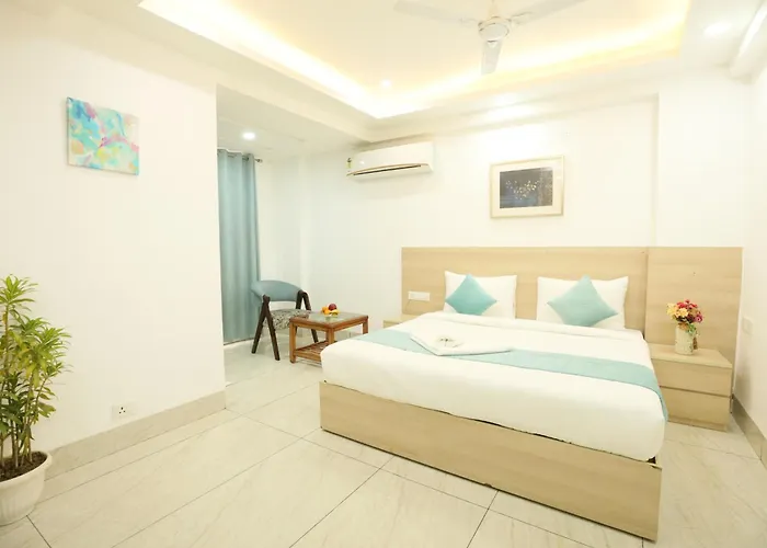 Corporate Stays-Golf Course Road