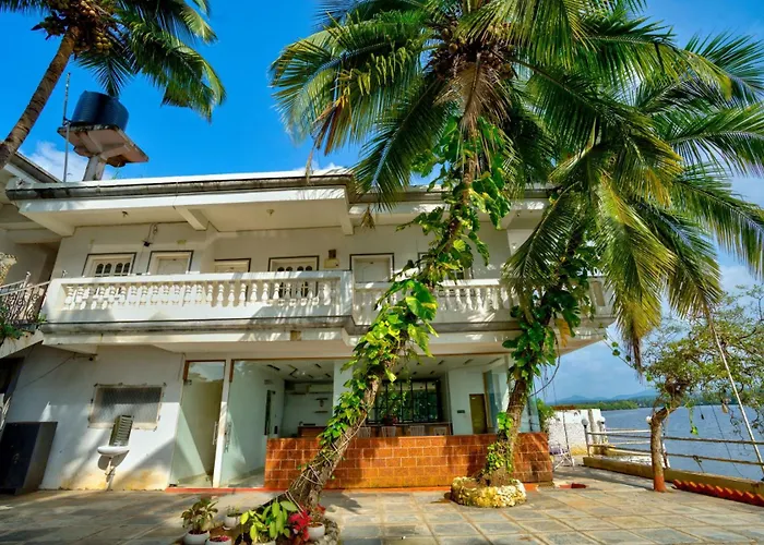 Jack Riverside And Beach Walk - South Goa
