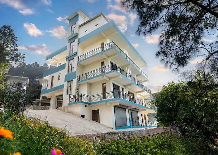 The Snow Leopard 6Bhk Villa - Family Groups & Events & Open Air Rooftop & Balcony