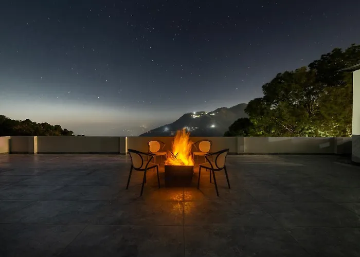 The Snowflake In - Family Groups & Events & Traking - Open Rooftop - Balcony