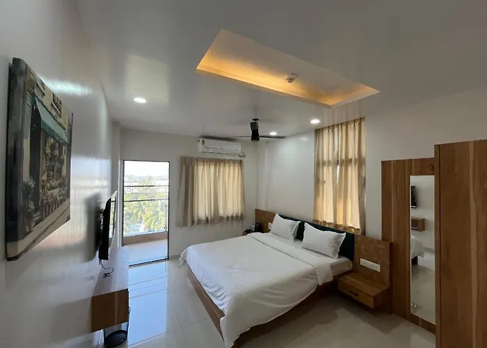 Hotel Lotus Suites