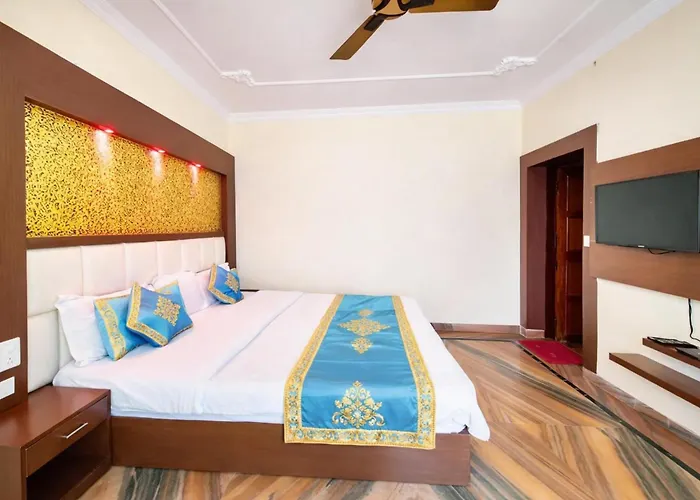 Hotel Mall Road Kavyansh Inn Near Ghorakhal Temple - Free Wi-Fi - Spa - Restaurants Facilities - Best Hotel