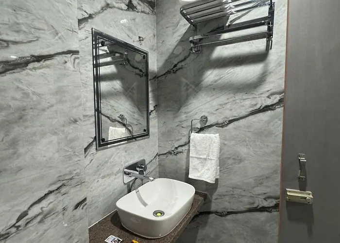 Om Hotel