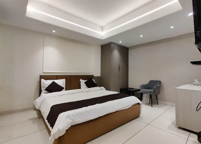 Hotel M K