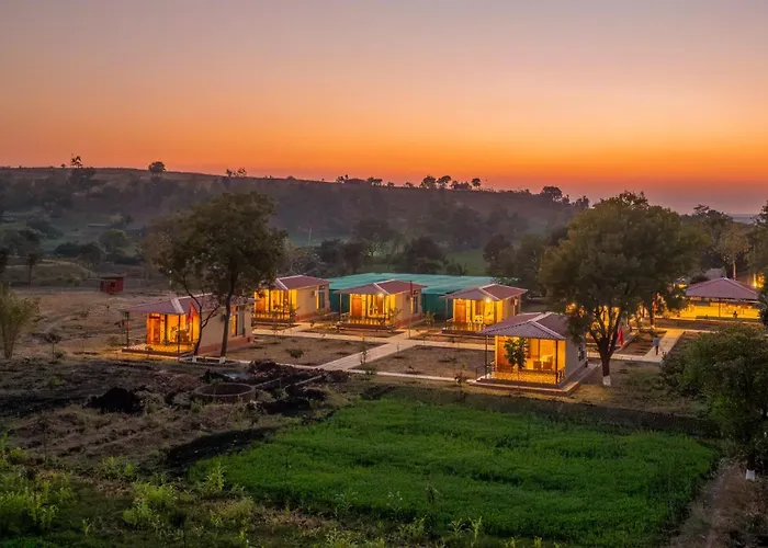 Growpure Luxury Farm Resort With Natural Water Pool - The Kushalgarh Estate