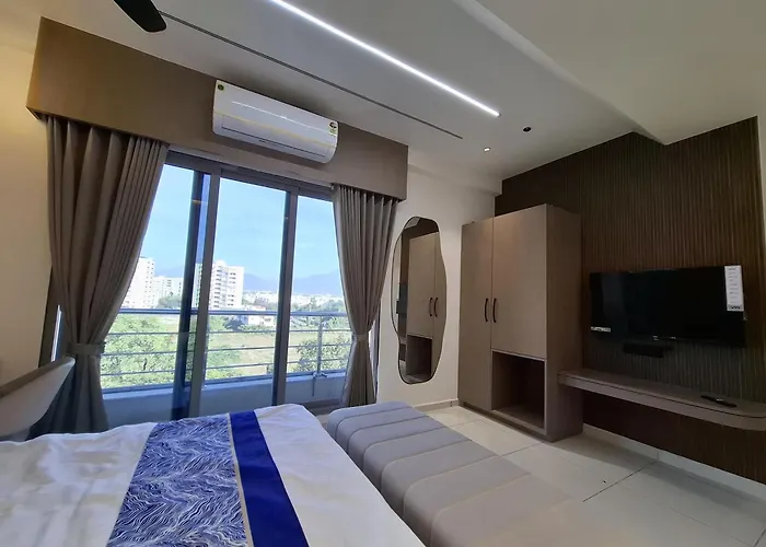 Hotel Divine