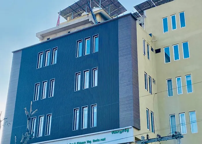 Hotel Ananta