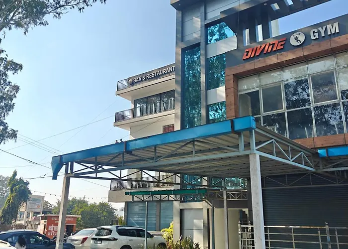 Hotel Nandaashish