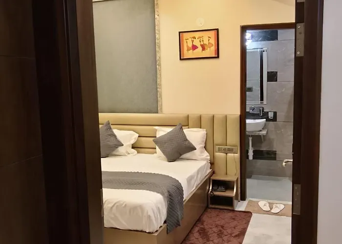 Hotel Sky Inn