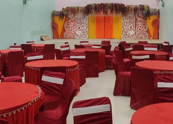 Chandralok Hotel
