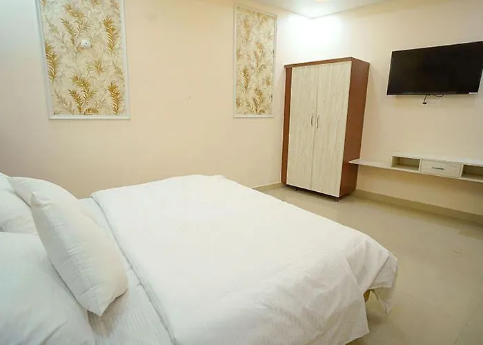 Hotel Ganga Banquet And Restaurant