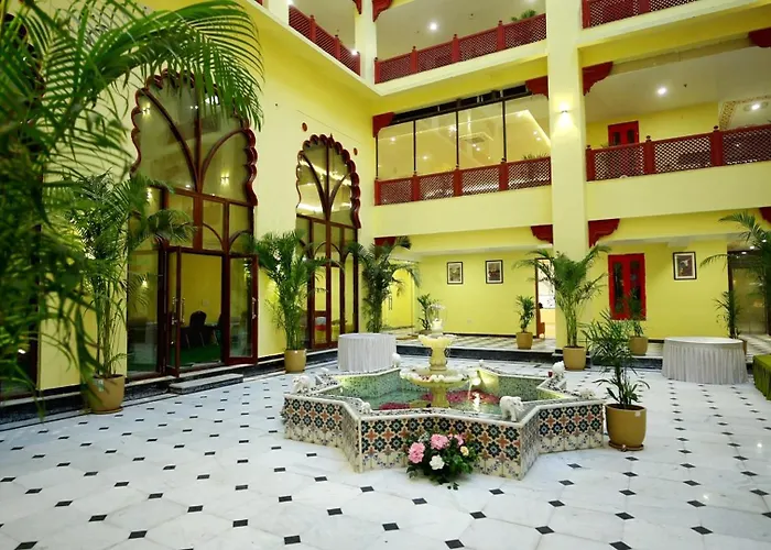 Hotel Ranavilas Palace