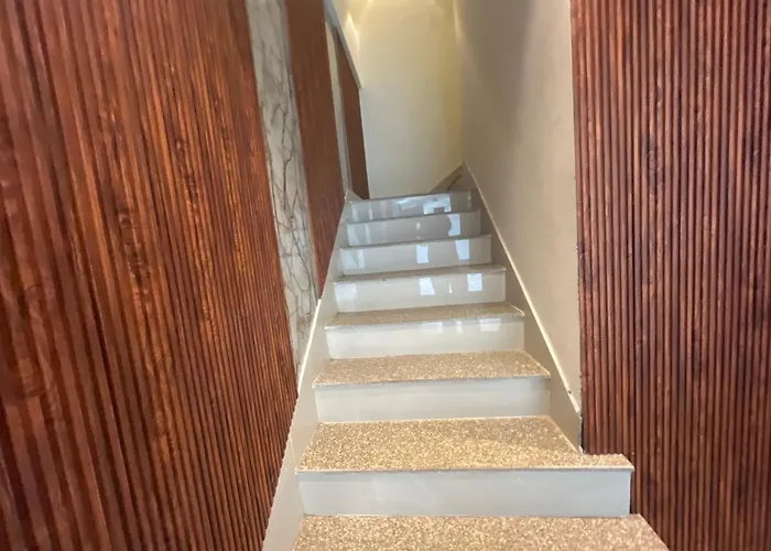 Hotel Hi-Fi