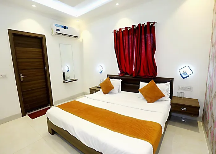 Hotel Ashok Palace